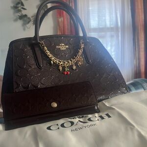 2 Piece Set Coach Signature Oxblood Margot Bag Crossover & Matching Wallet